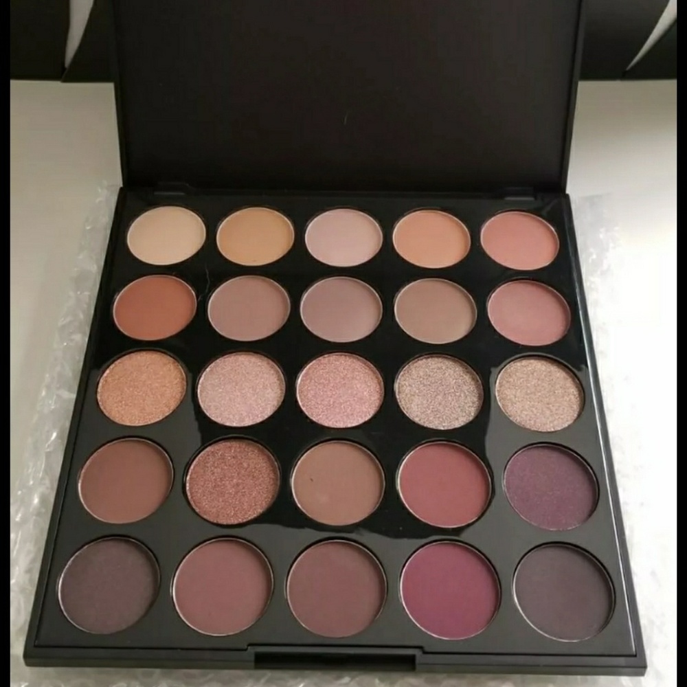 *SOLD* Morphe 25B Bronzed Mocha Eye Shadow Palette